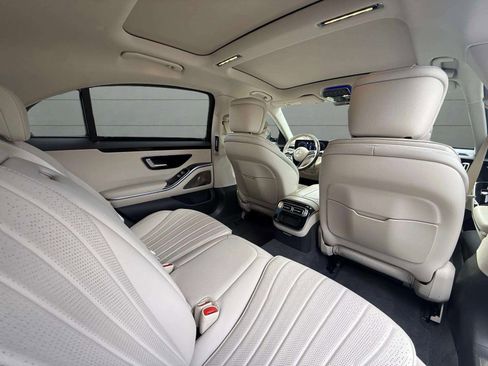 Used 2023 Mercedes-Benz S 500 4MATIC image 21