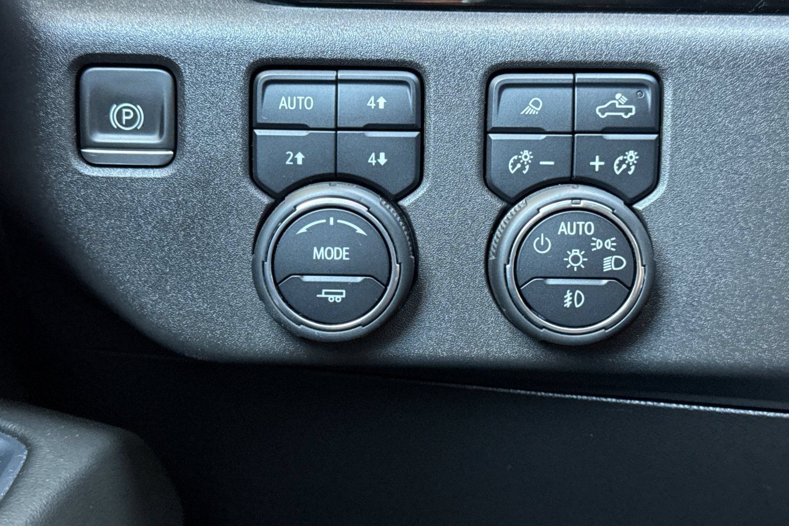 Used 2022 Chevrolet Silverado 1500 RST w/ RST All Star Premium Package AWD/4WD image 31