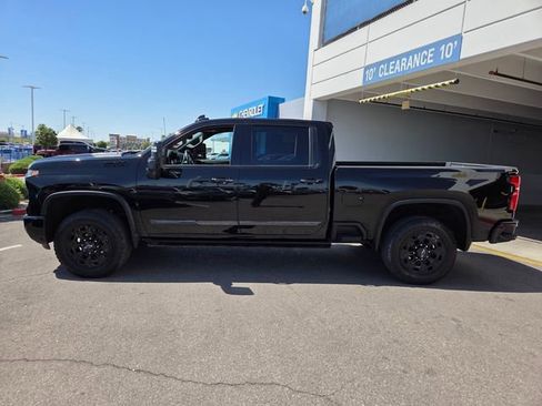 Certified 2024 Chevrolet Silverado 3500 High Country w/ High Country Premium Package AWD/4WD image 3