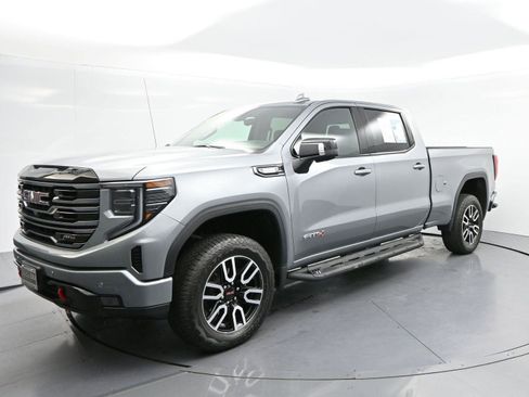 Used 2025 GMC Sierra 1500 AT4 w/ AT4 Premium Package AWD/4WD image 3