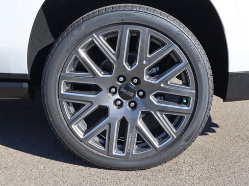 New 2026 GMC Yukon XL Denali Ultimate AWD/4WD image 21