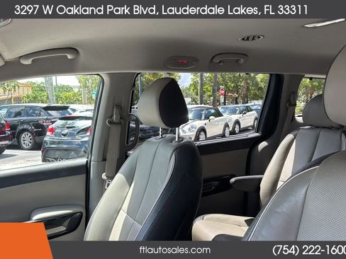 Used 2015 Kia Sedona EX FWD image 24