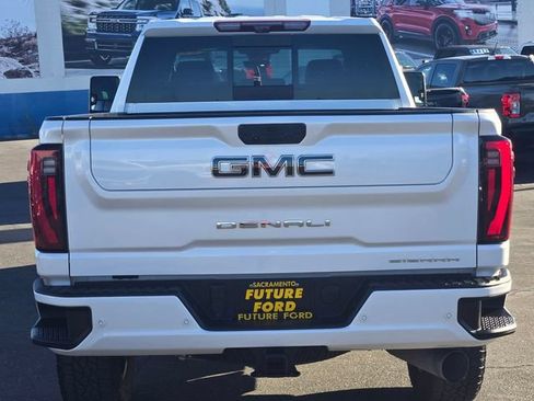 Used 2024 GMC Sierra 2500 Denali Ultimate AWD/4WD image 5