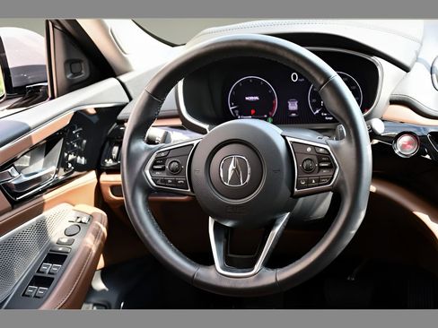 Used 2024 Acura MDX SH-AWD w/ Technology Package image 17