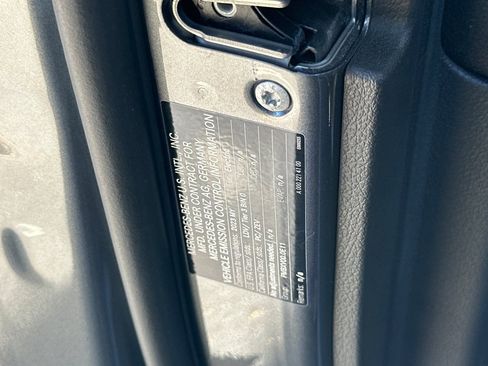 Certified 2023 Mercedes-Benz EQE 500 4MATIC SUV image 25