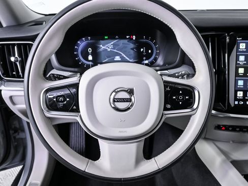 Certified 2025 Volvo V60 B5 Cross Country Plus image 10