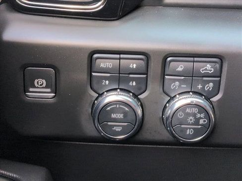 Used 2025 GMC Sierra 1500 AT4X AWD/4WD image 18