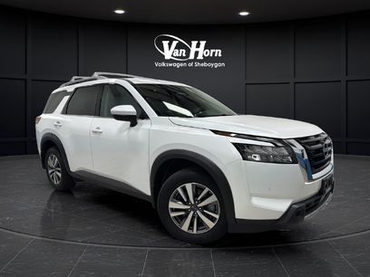 Used 2025 Nissan Pathfinder SL