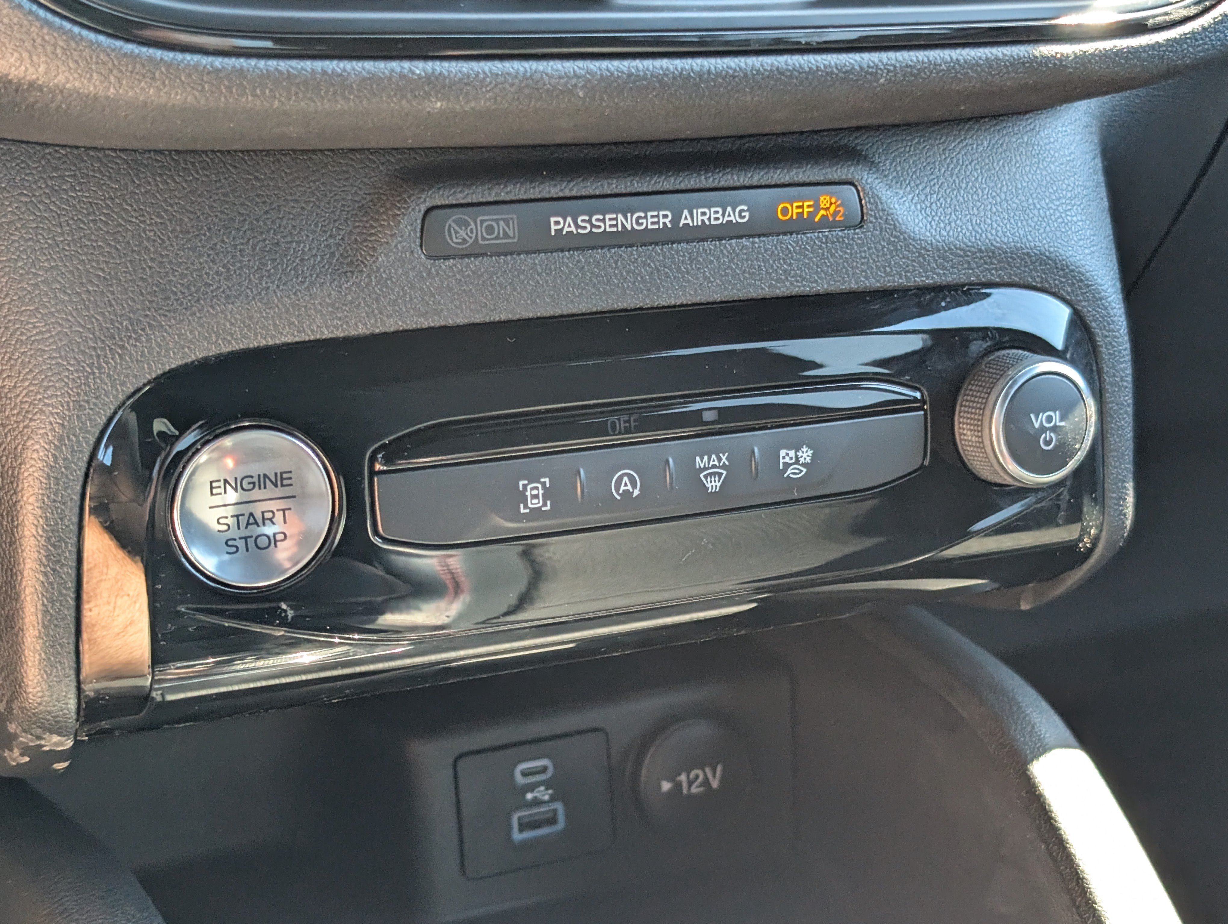 Used 2023 Ford Escape ST-Line w/ Tech Pack #1 FWD image 21