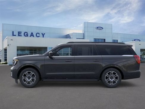 New 2026 Ford Expedition Max Active RWD image 3