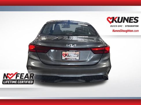 Used 2024 Kia Forte LXS image 9