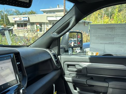 New 2025 RAM 5500 Tradesman image 15