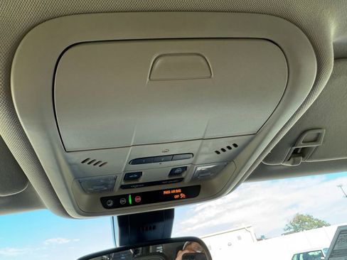 Used 2024 GMC Terrain Denali w/ Denali Premium Package image 20