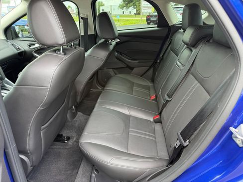 Used 2013 Ford Focus Titanium w/ Titanium Handling Pkg FWD image 14