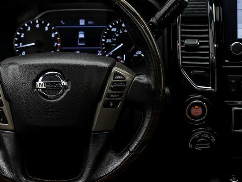 Used 2020 Nissan Titan Platinum Reserve w/ Moonroof Package AWD/4WD image 25