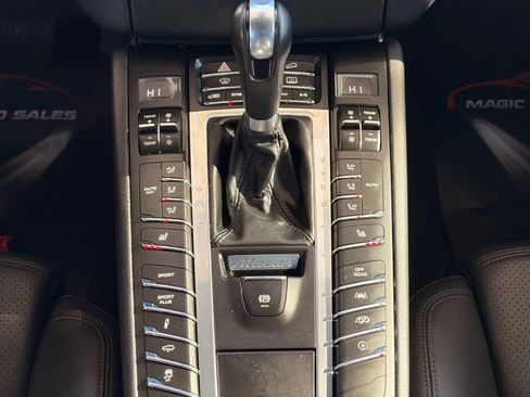 Used 2017 Porsche Macan GTS AWD/4WD image 80