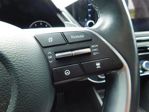 Used 2022 Hyundai Sonata Limited FWD image 25