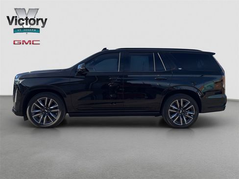 Used 2023 Cadillac Escalade Sport w/ Touring Package image 6