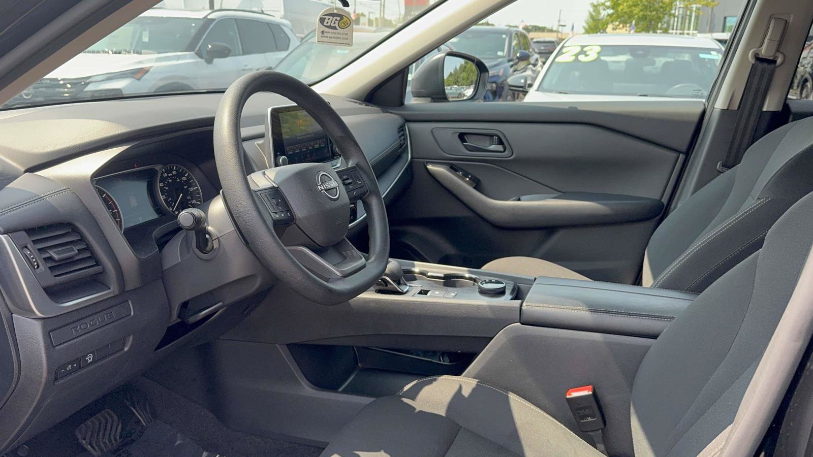 Used 2026 Nissan Rogue S AWD/4WD image 30