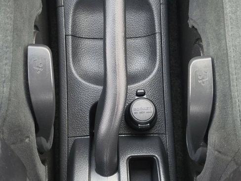 Used 2011 Nissan Versa 1.8 S w/ PWR Plus Pkg FWD image 37