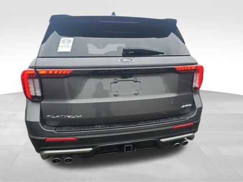 Used 2025 Ford Explorer Platinum w/ Ultimate Package image 8