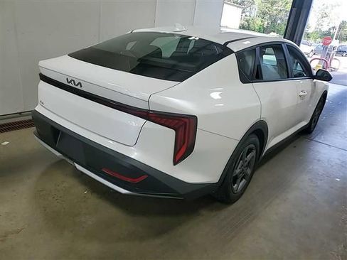 Used 2025 Kia K4 LXS image 4