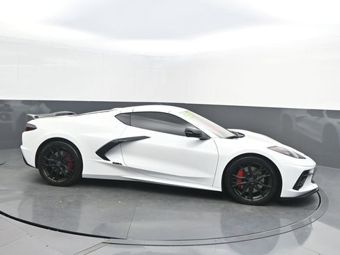 Used 2023 Chevrolet Corvette Stingray Premium Cpe w/ Z51 Performance Package image 8