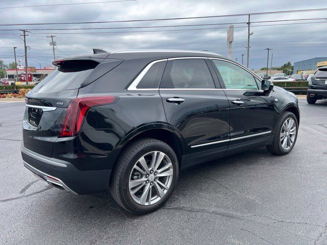 Used 2024 Cadillac XT5 Premium Luxury w/ LPO, Floor Liner Package AWD/4WD image 6