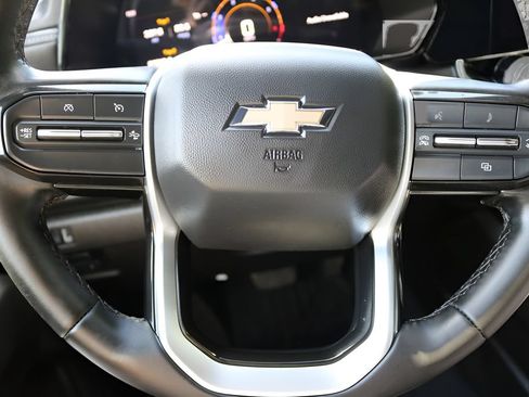 Used 2024 Chevrolet Colorado LT w/ LT Convenience Package II RWD image 19