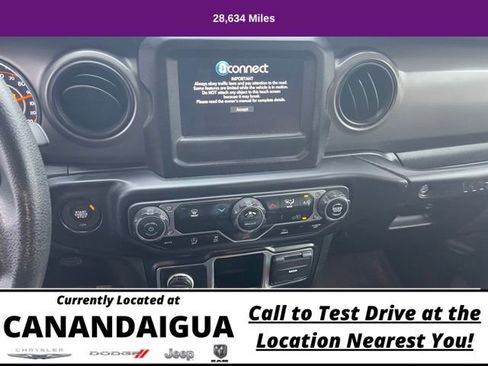 Used 2022 Jeep Wrangler Unlimited Sport image 17