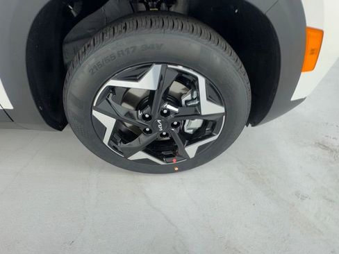 New 2026 Kia Seltos S AWD/4WD image 9