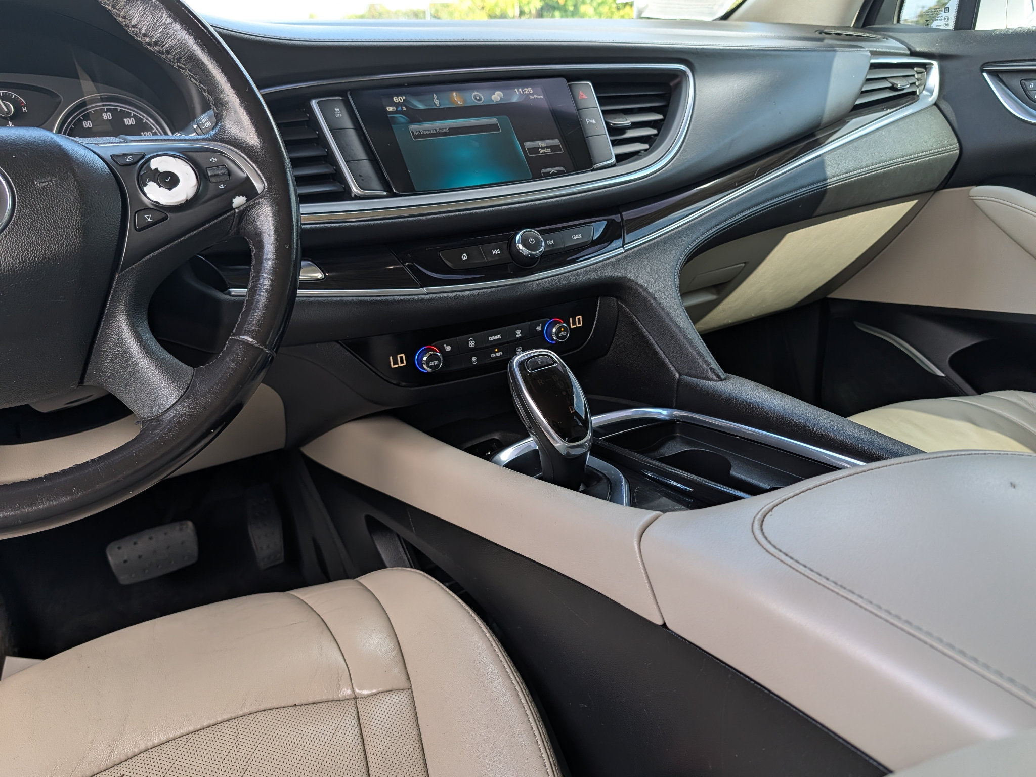 Used 2019 Buick Enclave Essence FWD image 24
