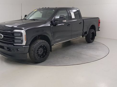 Certified 2025 Ford F250 Platinum AWD/4WD image 22