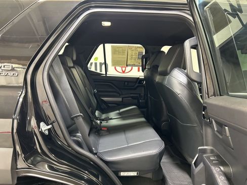 Used 2025 Toyota 4Runner TRD Off-Road Premium w/ Tow Technology Package image 16