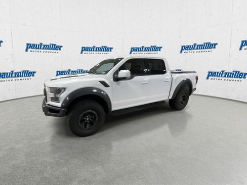 Used 2018 Ford F150 Raptor w/ Equipment Group 802A Luxury image 5