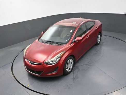 Used 2016 Hyundai Elantra SE FWD image 24