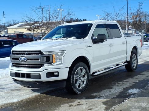 Used 2018 Ford F150 XLT w/ Equipment Group 302A Luxury image 3