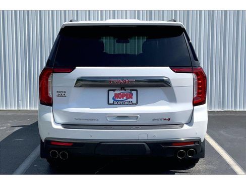 Used 2023 GMC Yukon AT4 w/ AT4 Premium Plus Package AWD/4WD image 4