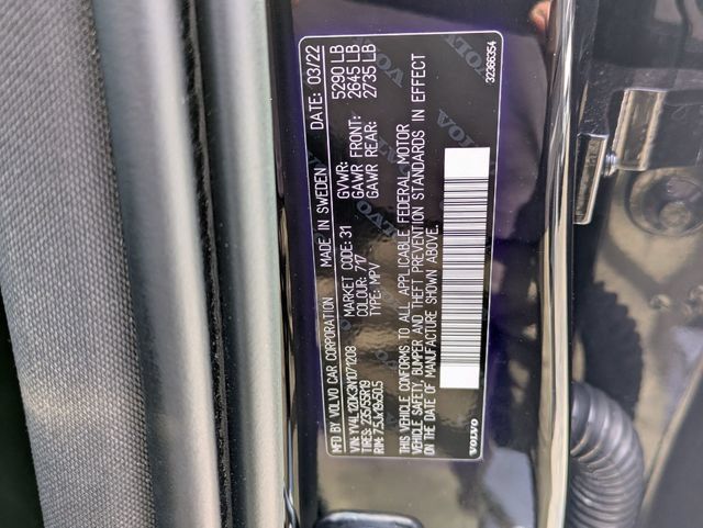 Certified 2022 Volvo XC60 B5 Momentum FWD image 32