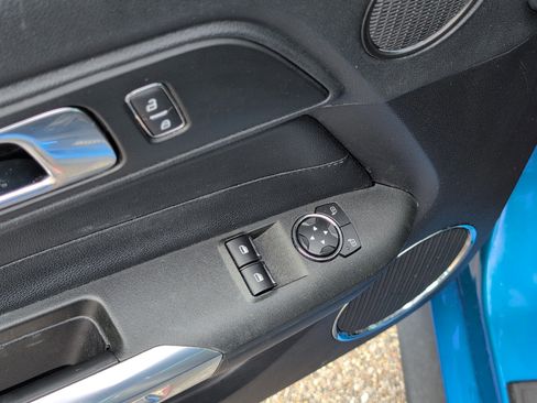 Used 2019 Ford Mustang Premium image 16