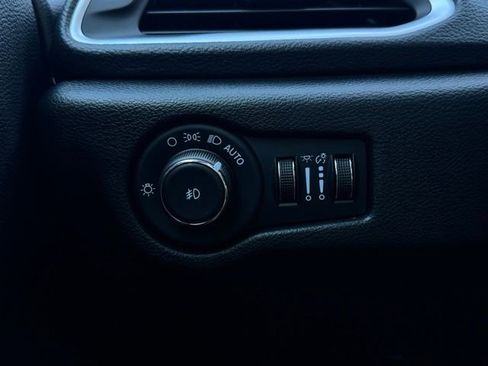 New 2026 Chrysler Pacifica Select image 39