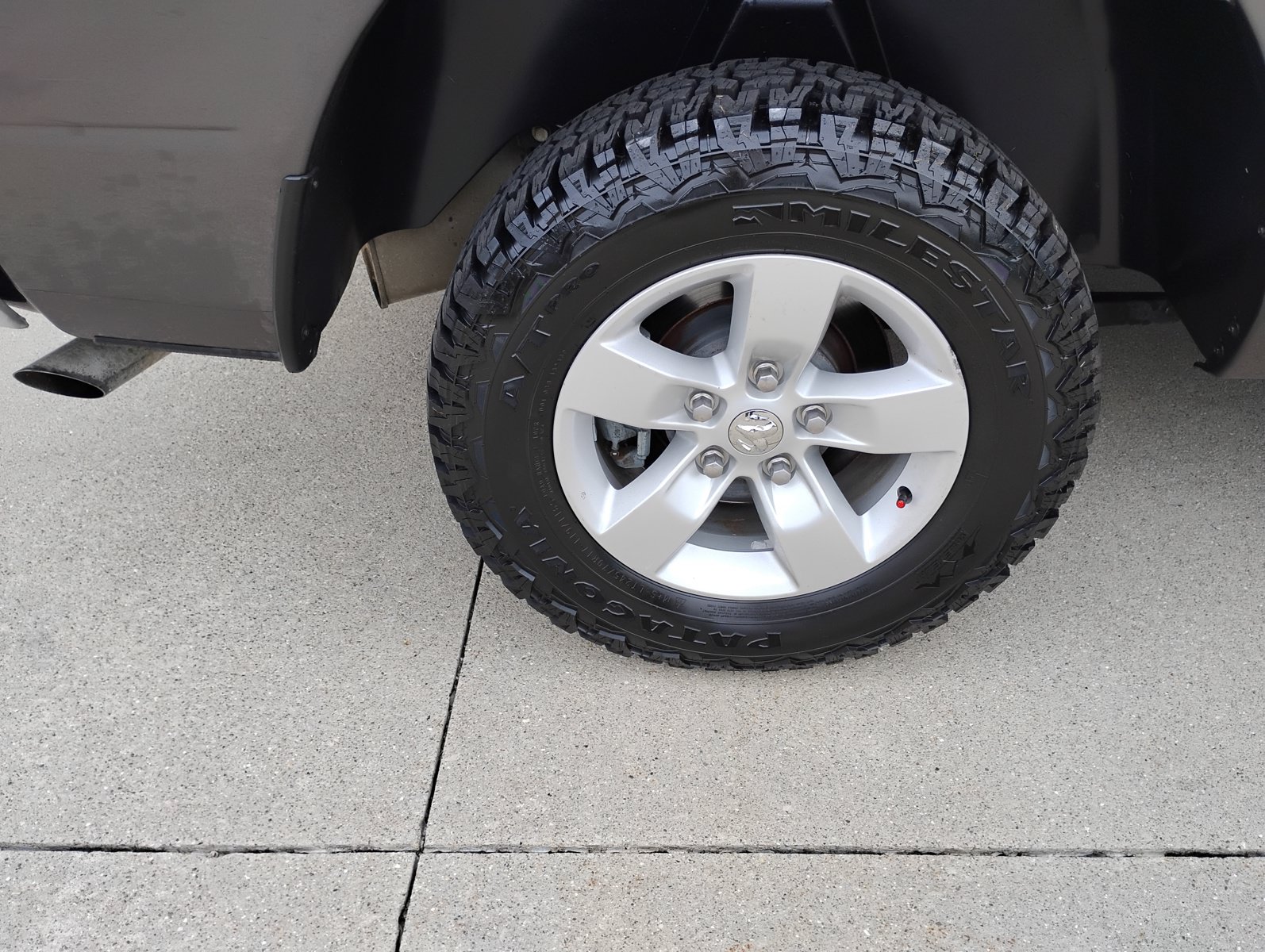 Used 2021 RAM 1500 Classic SLT AWD/4WD image 30