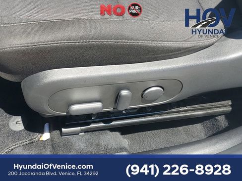 Certified 2024 Hyundai Kona SEL AWD/4WD image 23