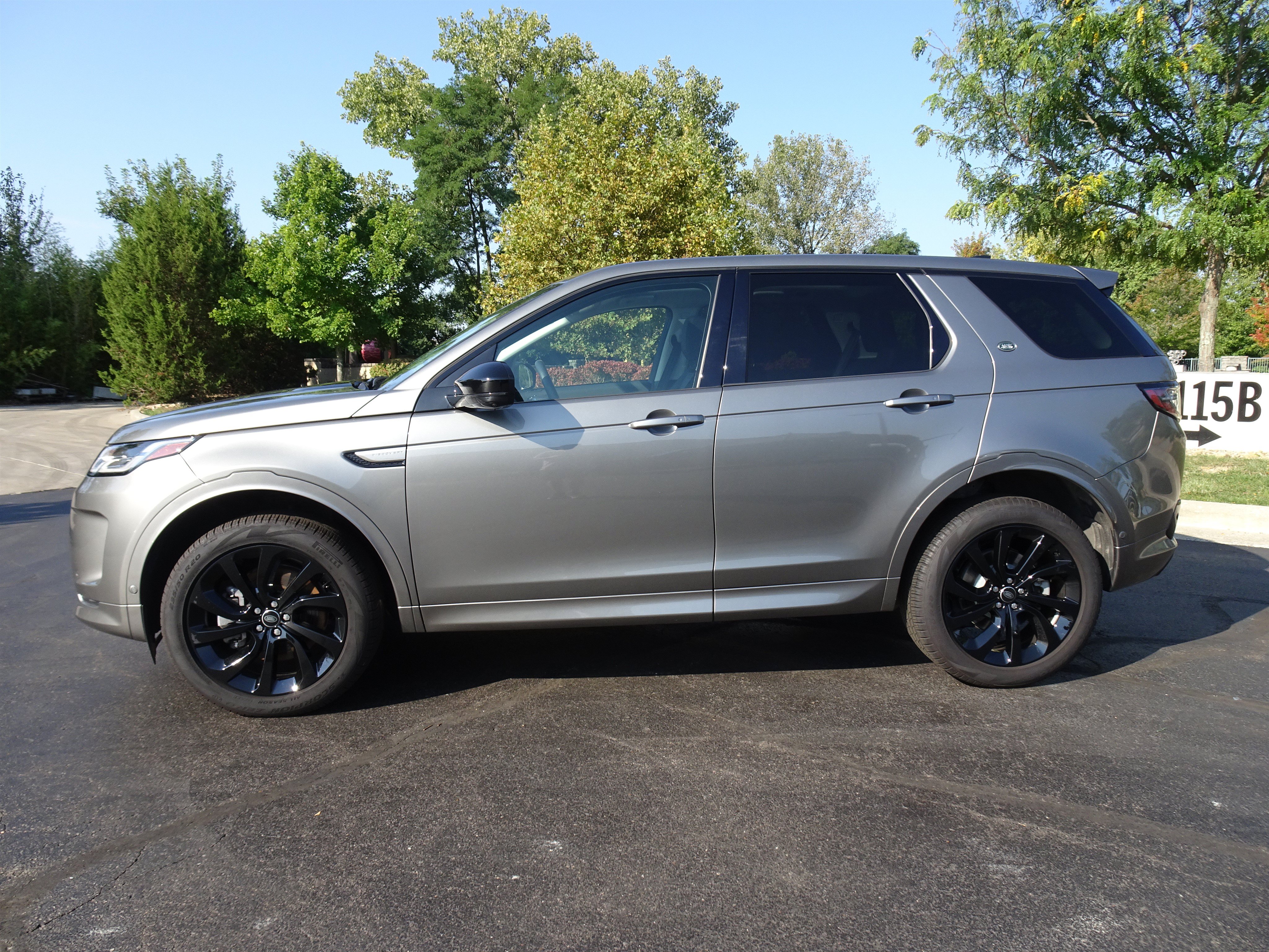Certified 2025 Land Rover Discovery Sport S AWD/4WD image 3
