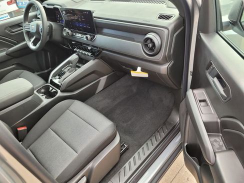 New 2026 Chevrolet Colorado W/T image 6