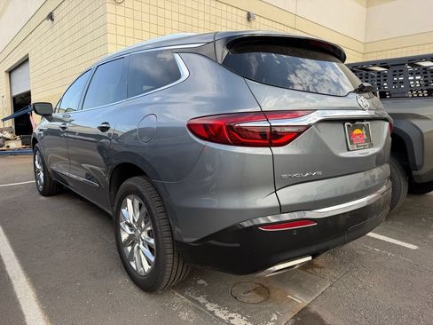 Used 2021 Buick Enclave Essence w/ Sound and Sites Package FWD image 3