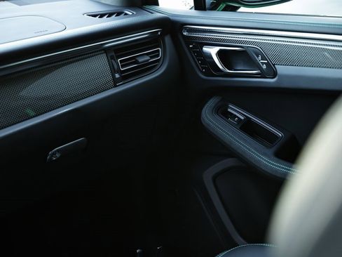 New 2026 Porsche Macan GTS image 32