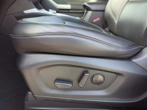 Used 2023 Ford Explorer XLT w/ Equipment Group 202A image 13