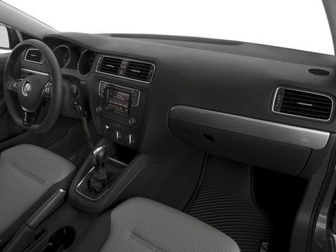 Used 2018 Volkswagen Jetta Sport FWD image 16
