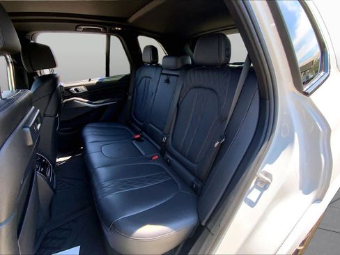 Used 2020 BMW X5 M50i w/ Executive Package AWD/4WD image 19